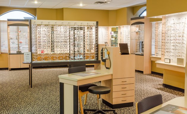 Photo of Pazur Eye Care - Dr. Alan Pazur & Dr. Justine Pazur