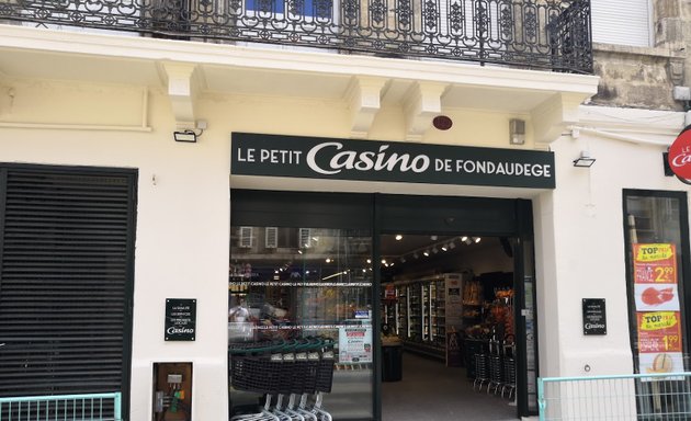 Photo de Le Petit Casino