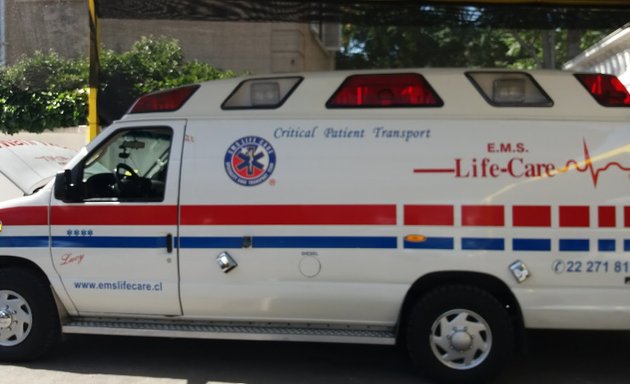 Foto de Ambulancias Y Transportes Ems Life Care Ltda