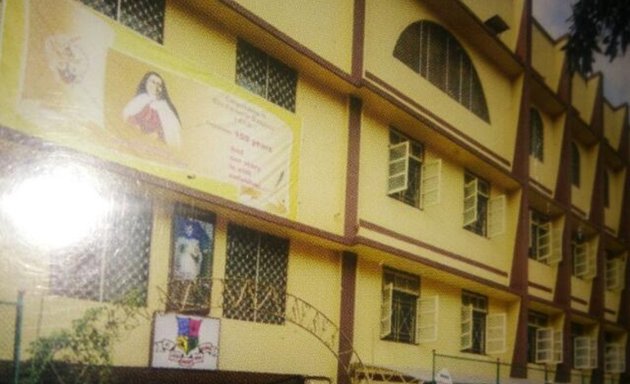 Photo of St Louis Convent High School