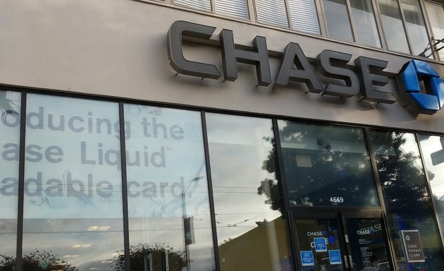 Photo of Chase Bank