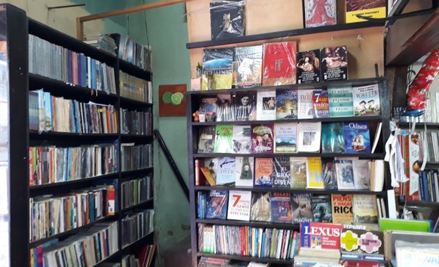 Foto de Librería Autores Ecuatorianos Distribuidora de Leyes y Códigos en General