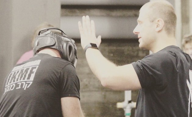 Foto von Strike First Krav Maga