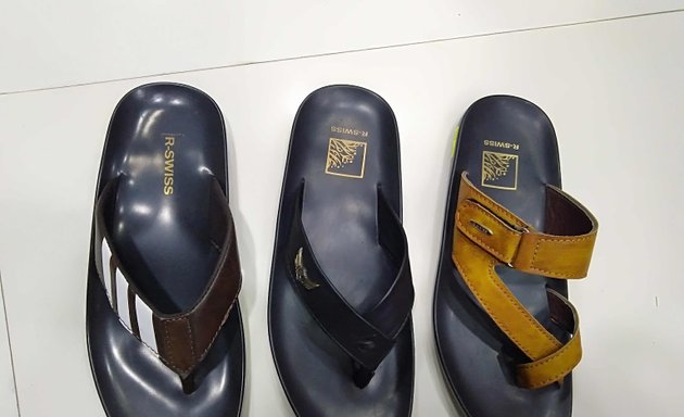 Photo of L.n.footwear