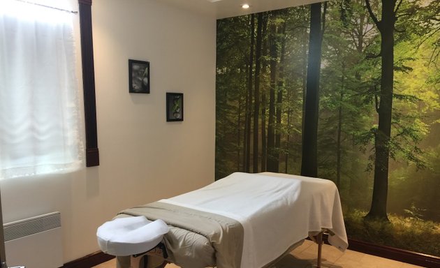 Photo of Clinique de Soins et de Massothérapie Esthétique Dermalogic