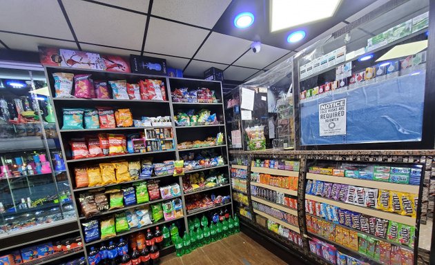 Photo of Smoke shop and convenience inc