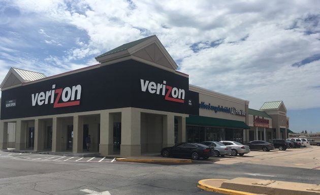 Photo of Verizon Authorized Retailer - Cellular Sales