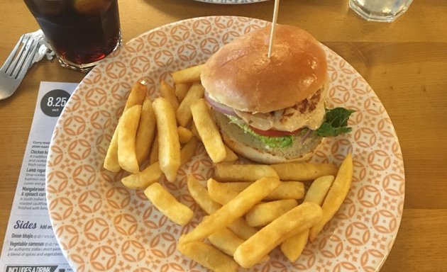 Photo of Penderel's Oak - JD Wetherspoon