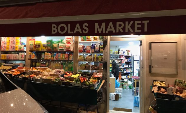 Photo de Bolas Market