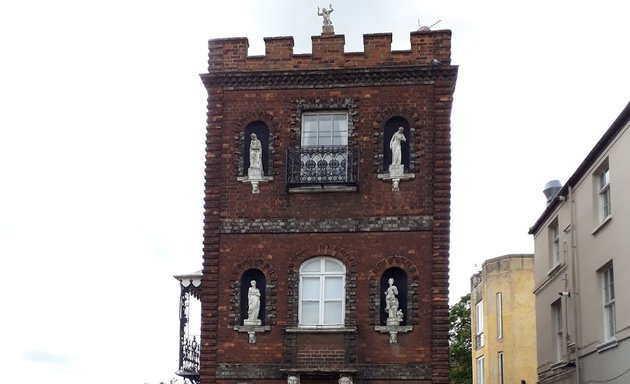 Photo of Bacon's Tower