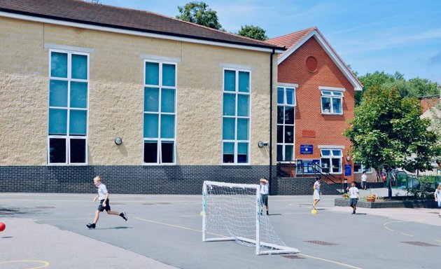 Photo of North Ealing Primary School