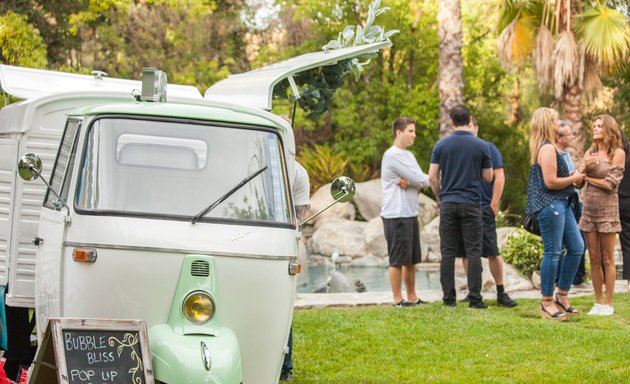 Photo of Bubbles and Brews Truck