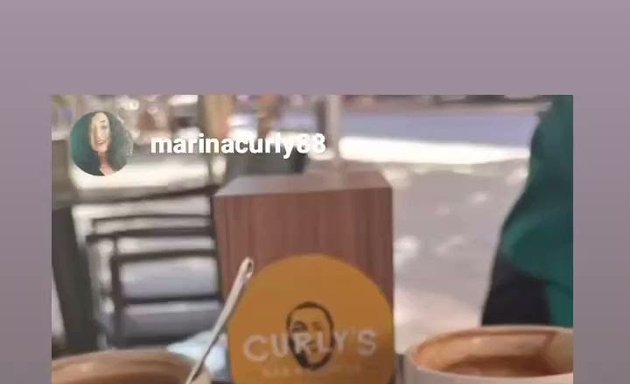 Foto de Curly's Bar Coffee