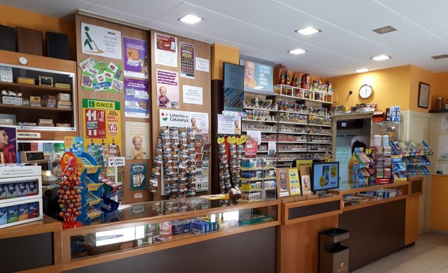 Foto de Estanc Aragay Sabadell 1: Tabacs, La Dooble, La Grossa, Loteria de Catalunya, Cobrar Grossa, Cuponazo