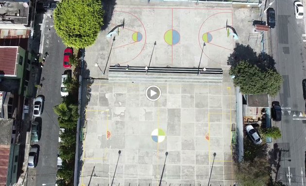 Foto de Canchas papi futball y baloncesto Barrio SanAntonio