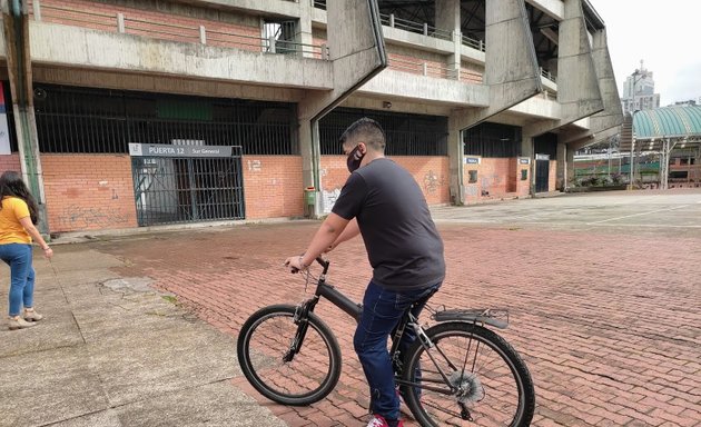 Foto de Academia bicicleta Pacho Villegas, sede manizales