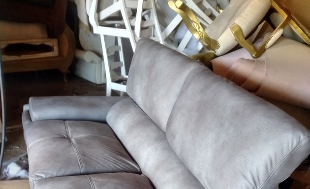 Photo of C M Decor World & Re-upholster