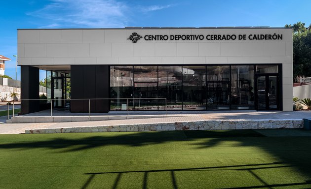 Foto de Centro Deportivo Cerrado de Calderón