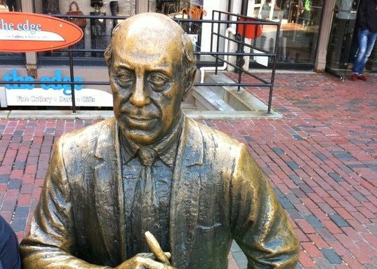 Photo of Red Auerbach Statue