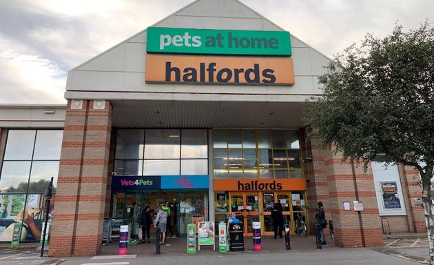 Photo of Halfords