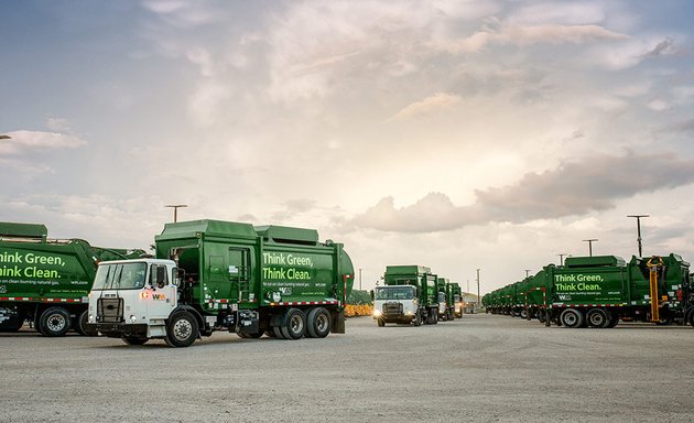 Photo of WM - Chicago Recycling Services (RSI) Recycling Center