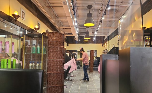 Photo of Wiki hair salon (위키 미용실)