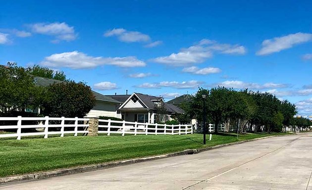 Photo of LEI Grounds Groomers