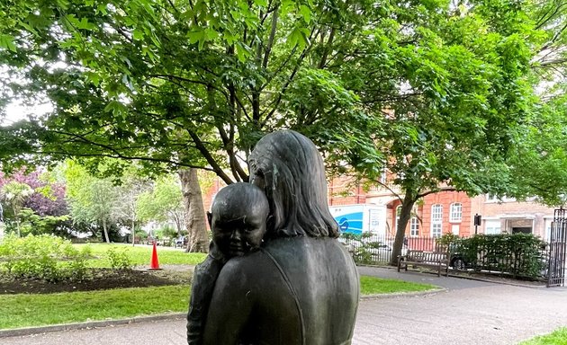 Photo of Queen Square Gardens