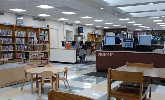 Photo of Brooklyn Public Library - Spring Creek Branch