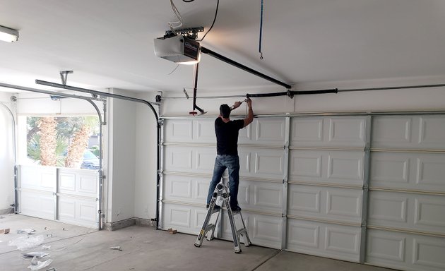 Photo of Pacific Experts Garage Door Repair Spring Valley