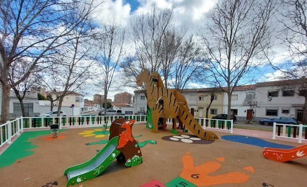 Foto de Parque infantil dinosaurios