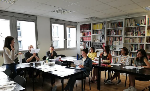 Photo de Learn French in Lyon at Inflexyon