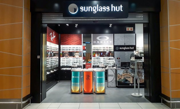 Photo of Sunglass Hut