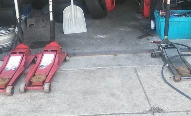 Photo of 60th Street Tire Repair Shop