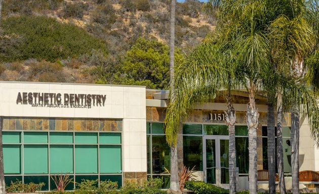 Photo of Aesthetic Dentistry, Martin P. Abelar DDS