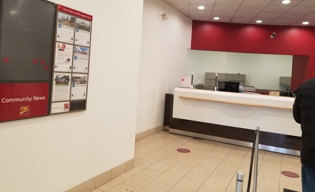 Photo of CIBC Branch with ATM