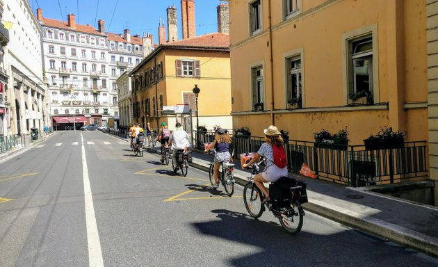 Photo de Lyon BIKE Tour - Visites guidées à vélo électrique