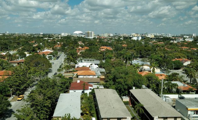 Photo of Roads At 21st Condominium Association