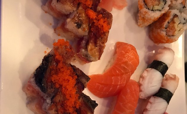Photo of Fat Salmon Sushi