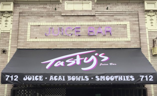 Photo of Tasty's Juice Bar