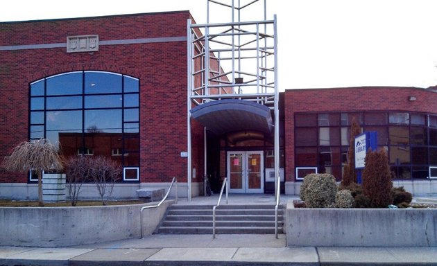 Photo of Toronto Public Library - New Toronto Branch