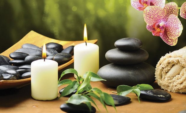 Photo of Hot Stone Therapy