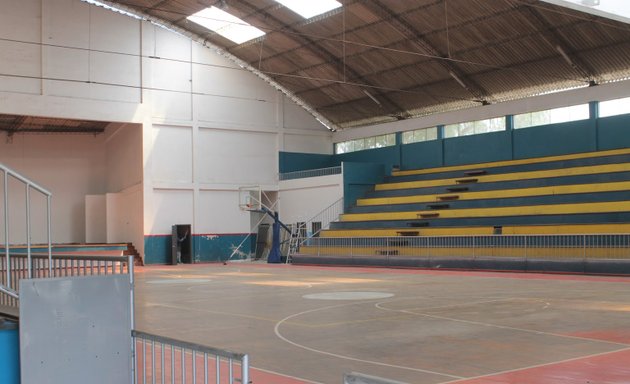 Foto de Coliseo del Ministerio de Deportes, Carcelén
