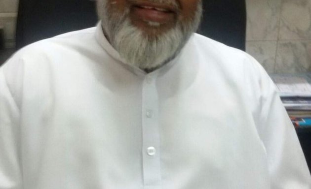 Photo of Dr Ehsan Shaikh