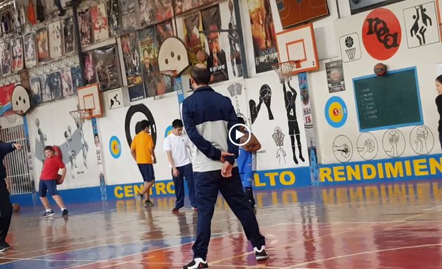 Foto de Escuela de Basketball "La Canasta"