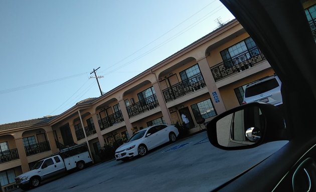 Photo of Pleasant Holiday Motel