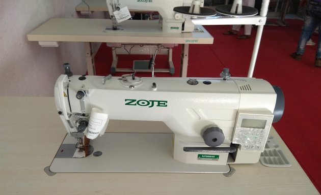 Photo of Noble Sewing Machine