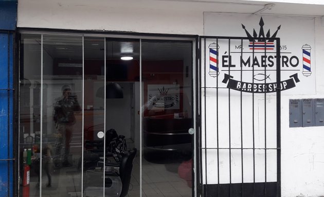 Foto de Él Maestro Barber Shop