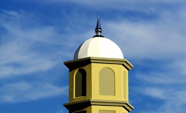 Photo of Ahmadiyya Mosque Regina