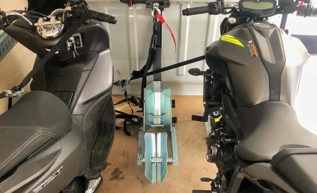 Photo de DepanGo Dépannage Remorquage Scooter Et Moto Paris IDF Batterie